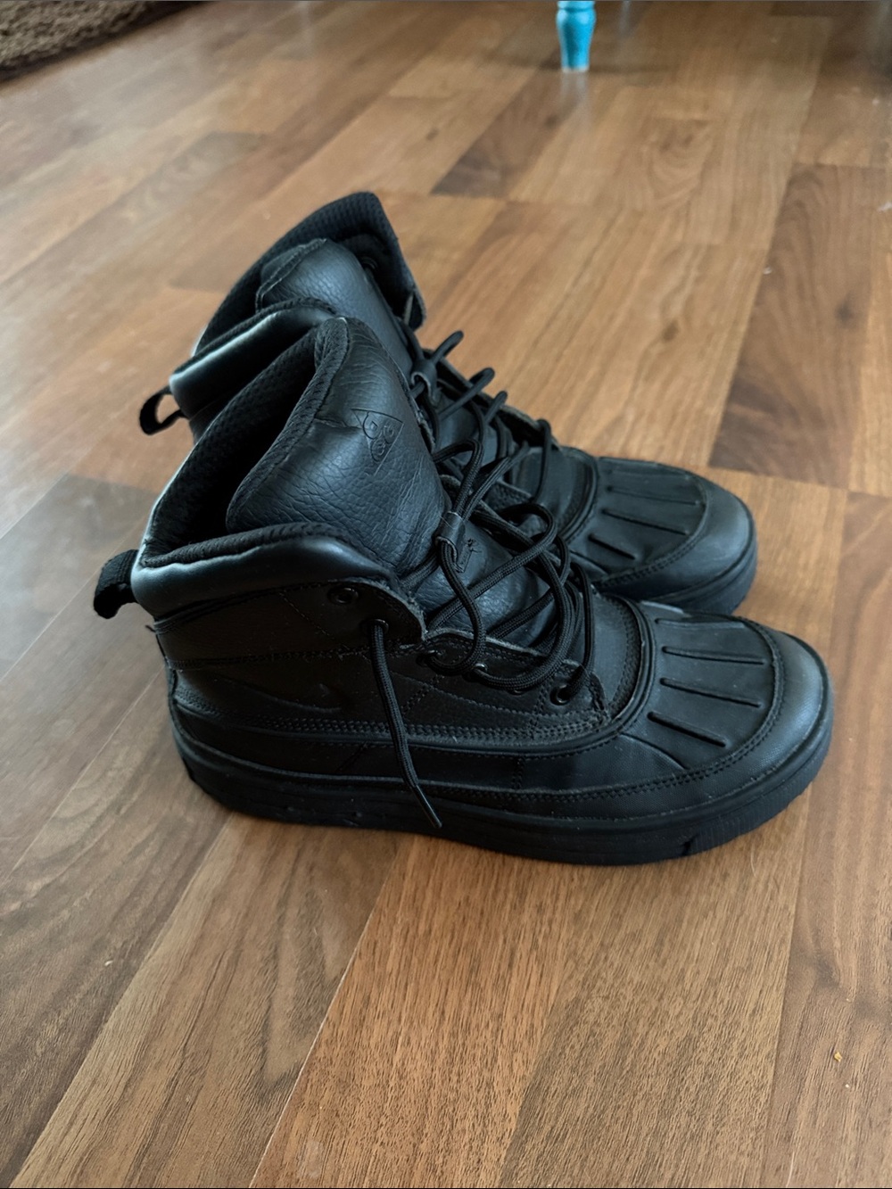 Nike ACG Kids Black High-Top Winter Boots